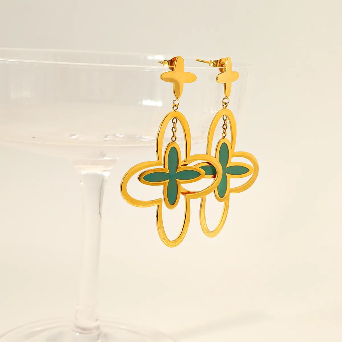 Wholesale 1 Pair Fashion Four Leaf Clover Titanium Steel 18k Gold Plated Drop Earrings