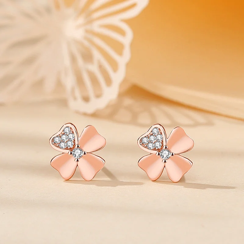 Micro-Inlaid Four Leaf Clover Ear Stud Rose Gold