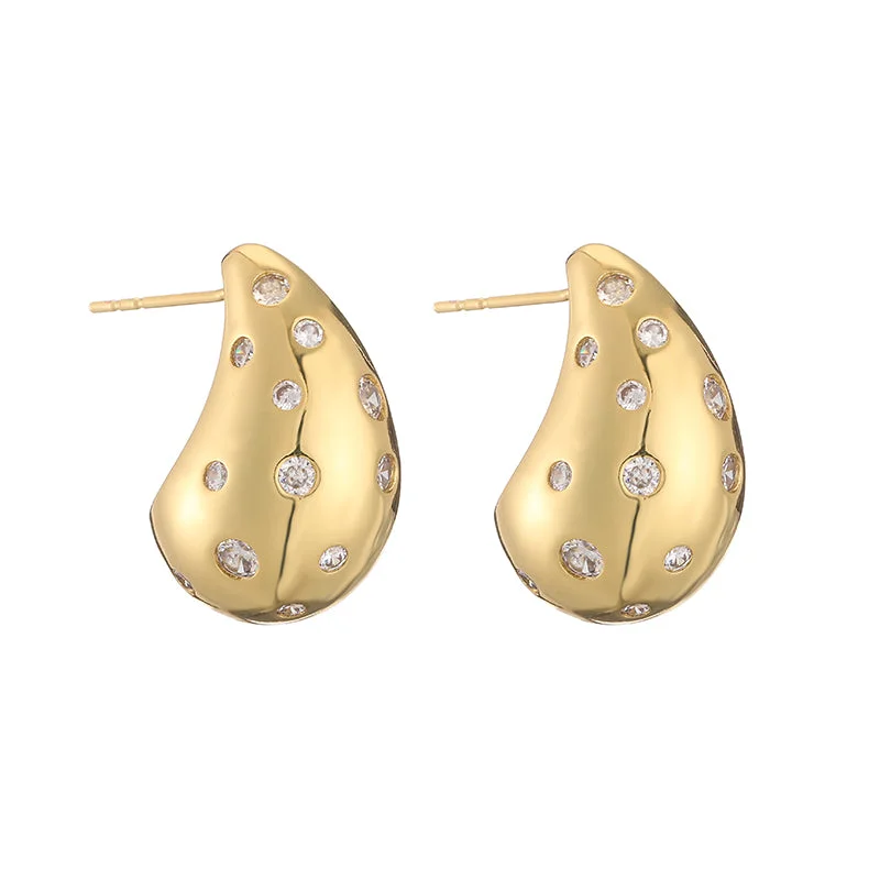 Golden Water Drop with round Diamond 1 Pair