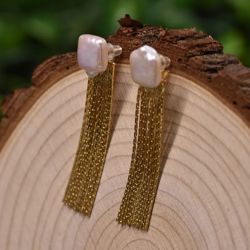 Pearl tassel earrings