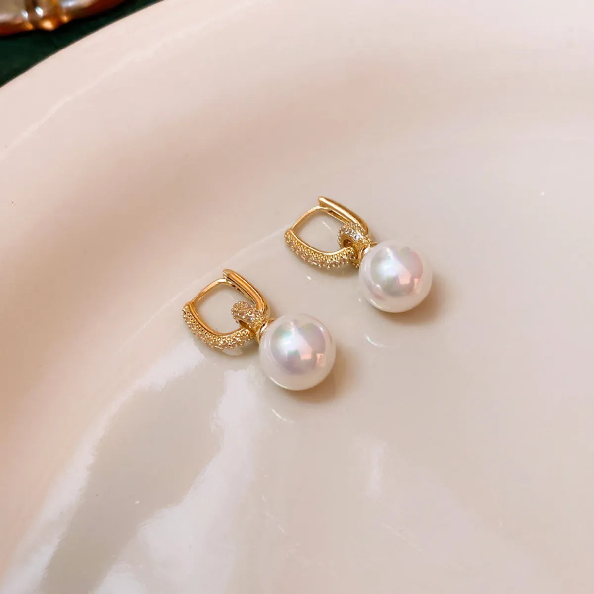 9# Golden Zircon Pearl Ear Clip